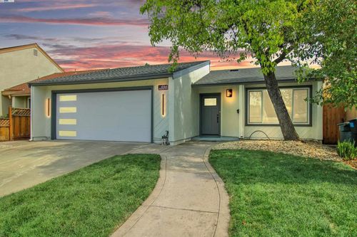 4166 Peregrine Way, Pleasanton, CA, 94566-4720 | Card Image