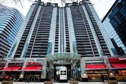 4978 Yonge St, North York, ON, M2N7G8 | Card Image