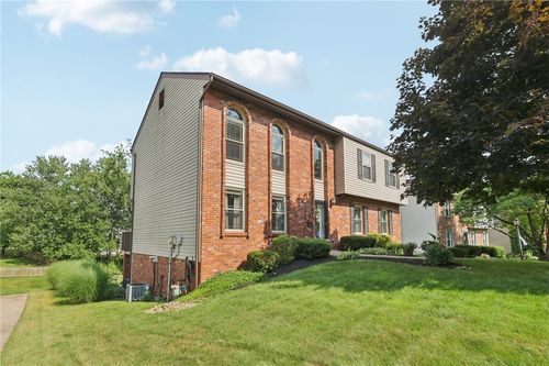 808 Glendale Ct, Cranberry Twp, PA, 16066-6726 | Card Image