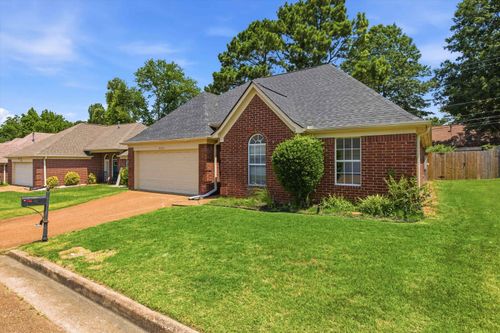 8136 Country Mill Cv, Cordova, TN, 38016-0508 | Card Image