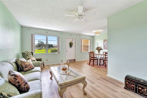 apt-103-98 Spring Lake Dr, VERO BEACH, FL, 32962-3011 | Card Image
