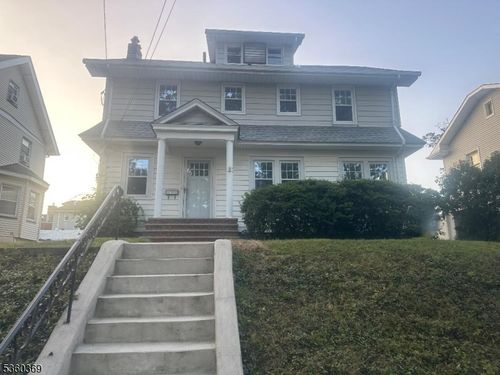 151 Jackson Ave, Rutherford, NJ, 07070-1402 | Card Image
