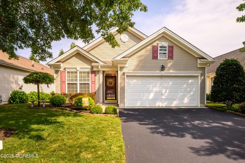 75 Huntington Dr, Jackson, NJ, 08527-4483 | Card Image