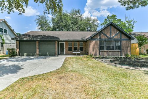 408 Christina Ln, Friendswood, TX, 77546-3730 | Card Image