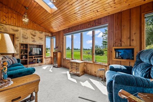 1114 Eddie Dr, Auburn, MI, 48611-9422 | Card Image