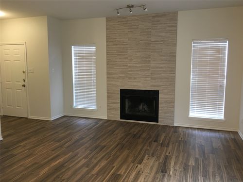 a-2825 Reagan St, Dallas, TX, 75219-7114 | Card Image