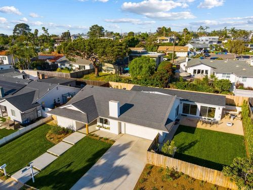 3740 Grecourt Way, Carlsbad, CA, 92008-2523 | Card Image
