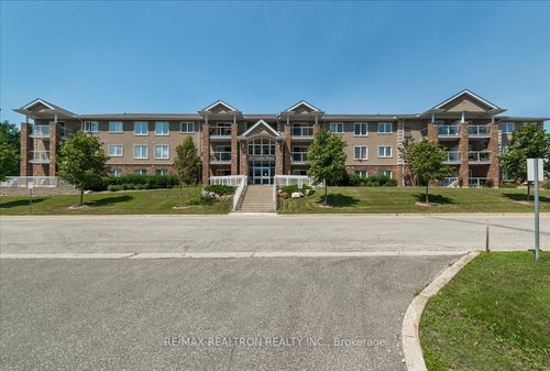 3-43 Coulter St, Barrie, ON, L4N6L9 | Card Image