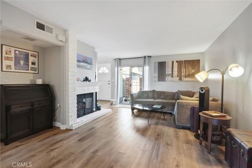 24-16611 Sell Cir, Huntington Beach, CA, 92649-3299 | Card Image