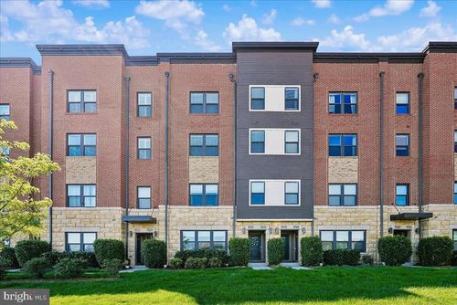 44784 Tiverton Sq, ASHBURN, VA, 20147-5989 | Card Image