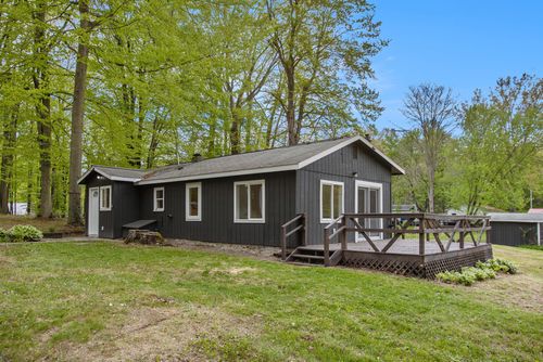 442 Woodland Dr, Six Lakes, MI, 48886 | Card Image