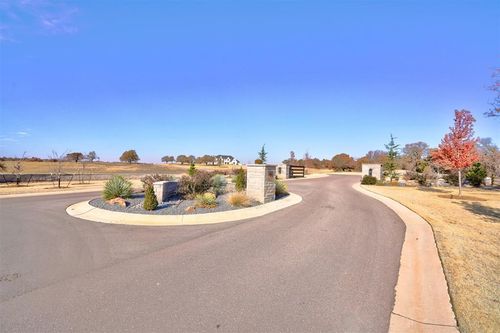 3233 High View Drive, Arcadia, OK, 73007 | Card Image