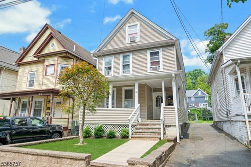 48 Harrison St, Morristown, NJ, 07960-3827 | Card Image