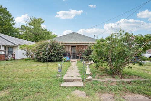 304 W School Ave, Barnsdall, OK, 74002-6663 | Card Image