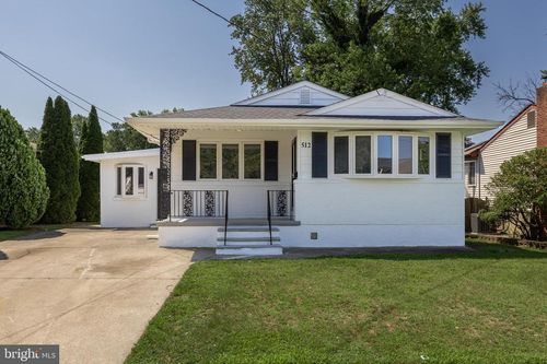 512 Lincoln Ave, BELLMAWR, NJ, 08031-1458 | Card Image