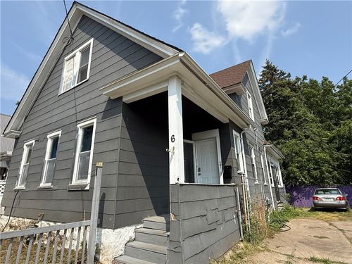 6 Rugraff St, Rochester, NY, 14606-1122 | Card Image