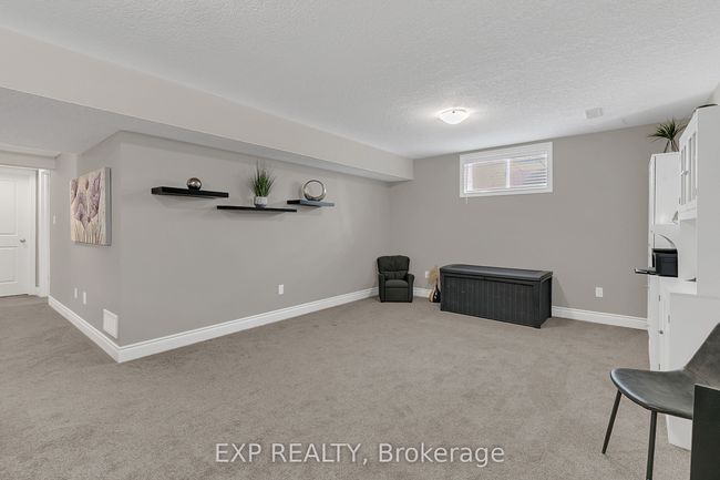 800 Baker Ave S, House attached with 3 bedrooms, 3 bathrooms and 2 parking in Listowel ON | Image 40