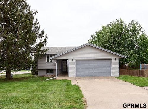 603 8th Street, Milford, NE, 68405 | Card Image