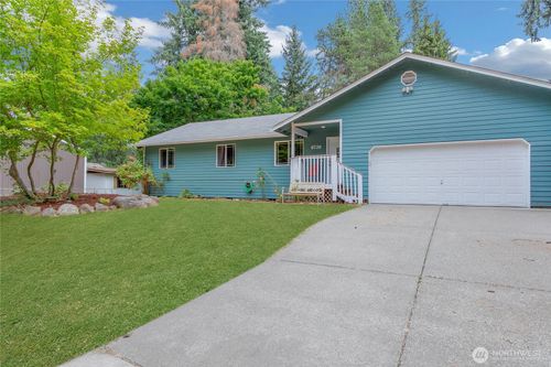 8726 Foxglove Ct Se, Yelm, WA, 98597-9403 | Card Image
