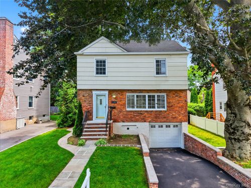 144 Bell Rd, Scarsdale, NY, 10583-5835 | Card Image