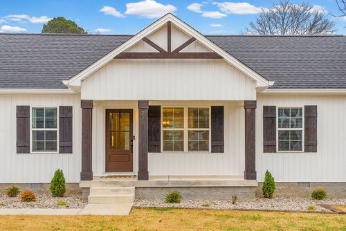 205 Maple St, Adams, TN, 37010-4739 | Card Image