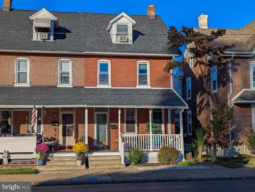 611 W Main St, LANSDALE, PA, 19446-2011 | Card Image