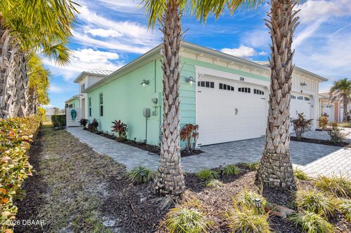584 Landshark Blvd, DAYTONA BEACH, FL, 32124-3741 | Card Image