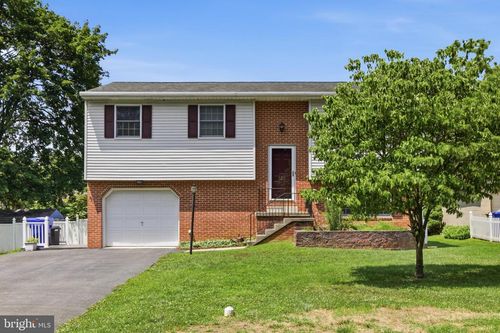 125 Washington Ave, LANCASTER, PA, 17602-4760 | Card Image
