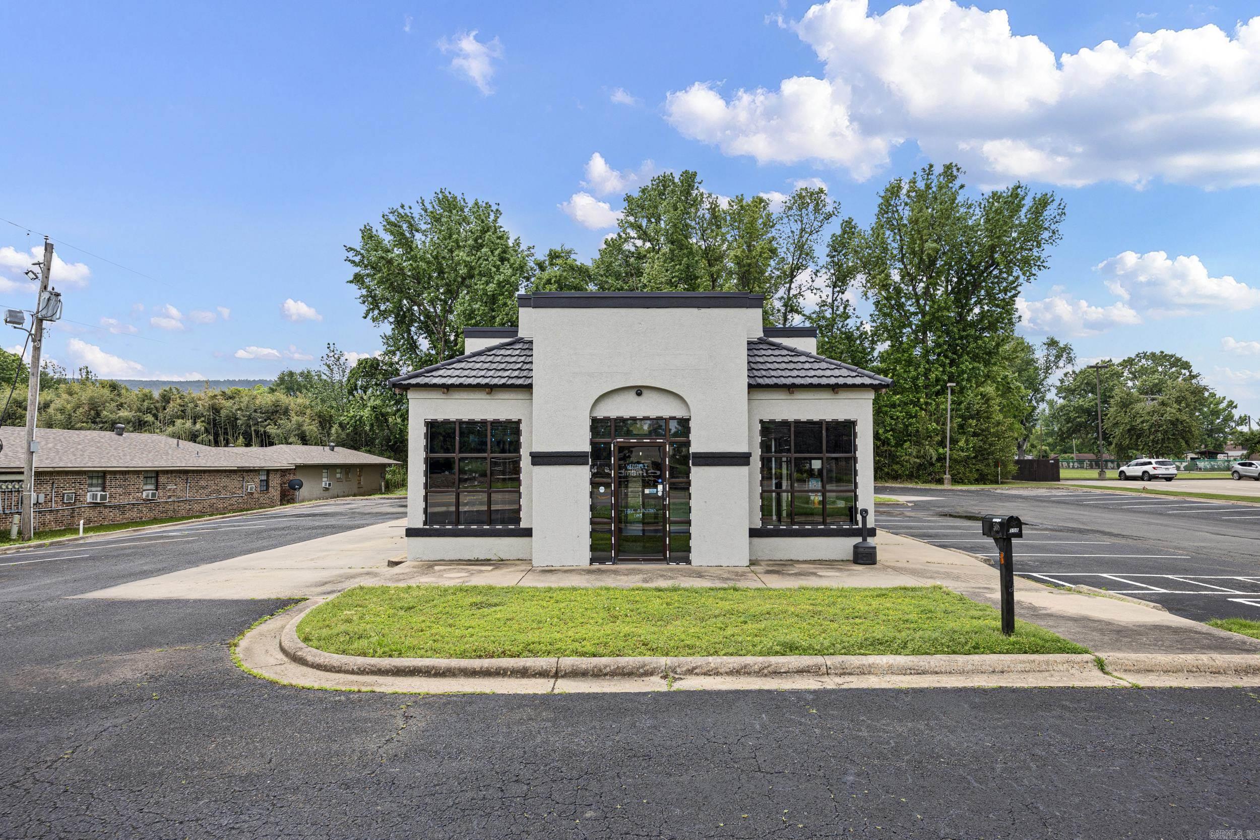 508 E 8Th St, Danville, AR 72833