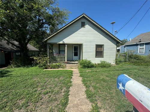 718 N Houston St, Granbury, TX, 76048-1541 | Card Image