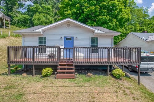 274 Highland St, Gate City, VA, 24251-2765 | Card Image