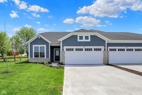 1639 Clover Crossing Dr, Greenfield, IN, 46140-6108 | Card Image