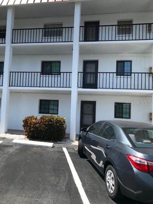 323-10530 77th Ter, SEMINOLE, FL, 33772-5447 | Card Image