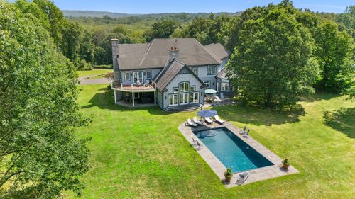 85 Banks Rd, Easton, CT, 06612-1601 | Card Image