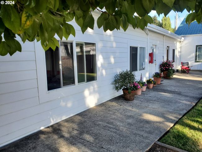 160 Spring St, House other with 3 bedrooms, 3 bathrooms and null parking in Gardiner OR | Image 7