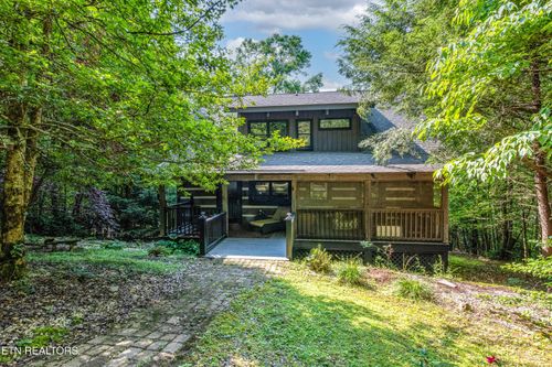 311 Domar Dr, Townsend, TN, 37882-4110 | Card Image
