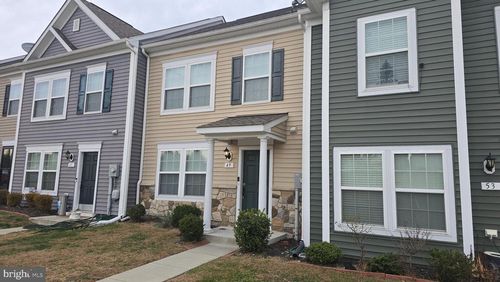 49 Darien Dr, BUNKER HILL, WV, 25413-1115 | Card Image