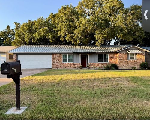 526 Bryant Rd, Clyde, TX, 79510-4338 | Card Image