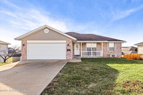 145 Brookstone Dr, Holts Summit, MO, 65043-2643 | Card Image