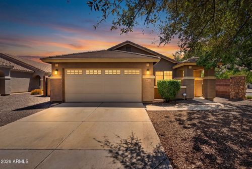 2877 E Crescent Way, Gilbert, AZ, 85298-8731 | Card Image