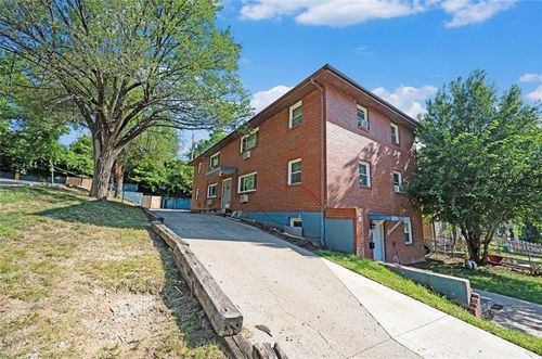 1612 Washington Ave, Kansas City, KS, 66102-2761 | Card Image