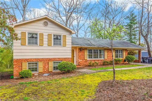 1603 Seven Oaks Pl, High Point, NC, 27265-3354 | Card Image