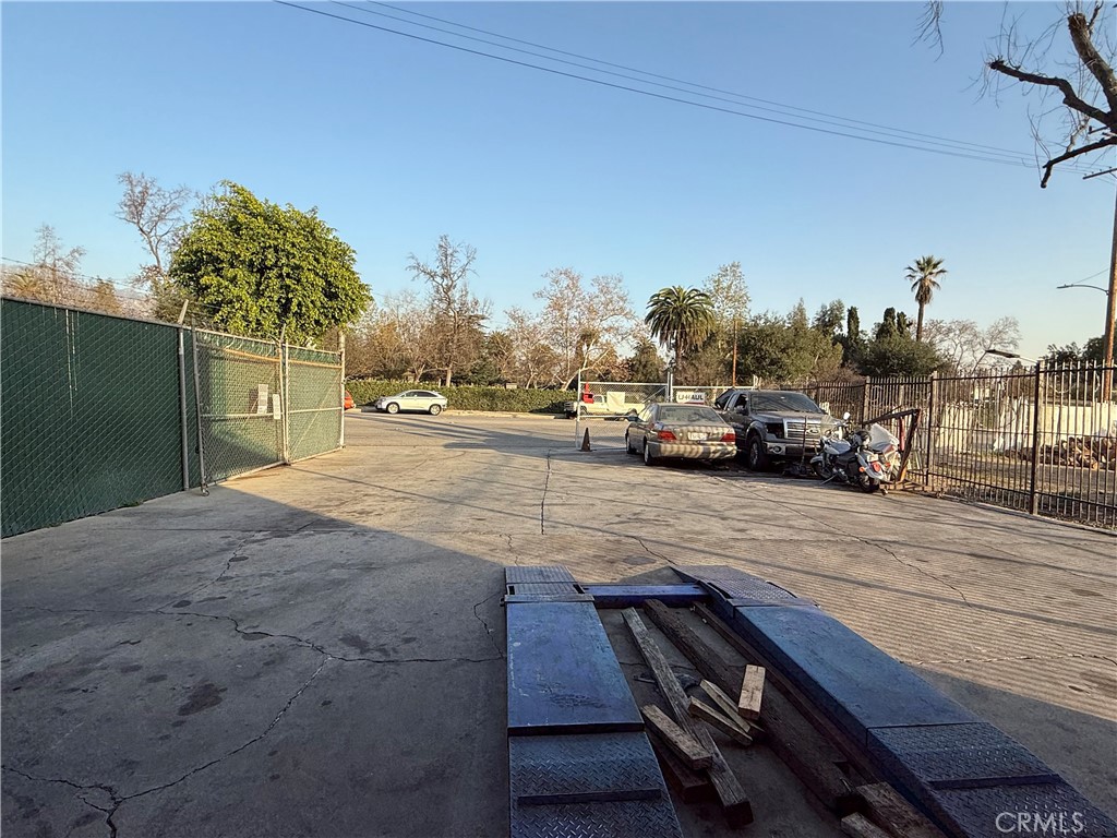 Commercial Sale in Altadena 5