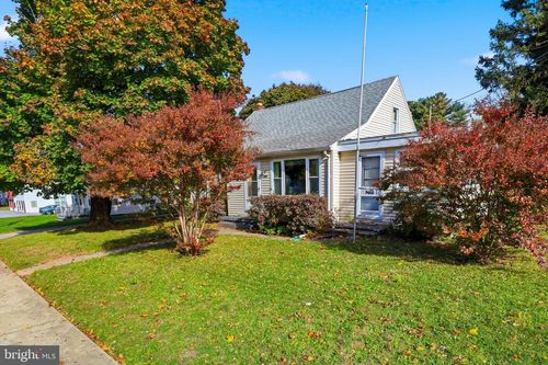 225 N Main St, MANCHESTER, PA, 17345-1501 | Card Image