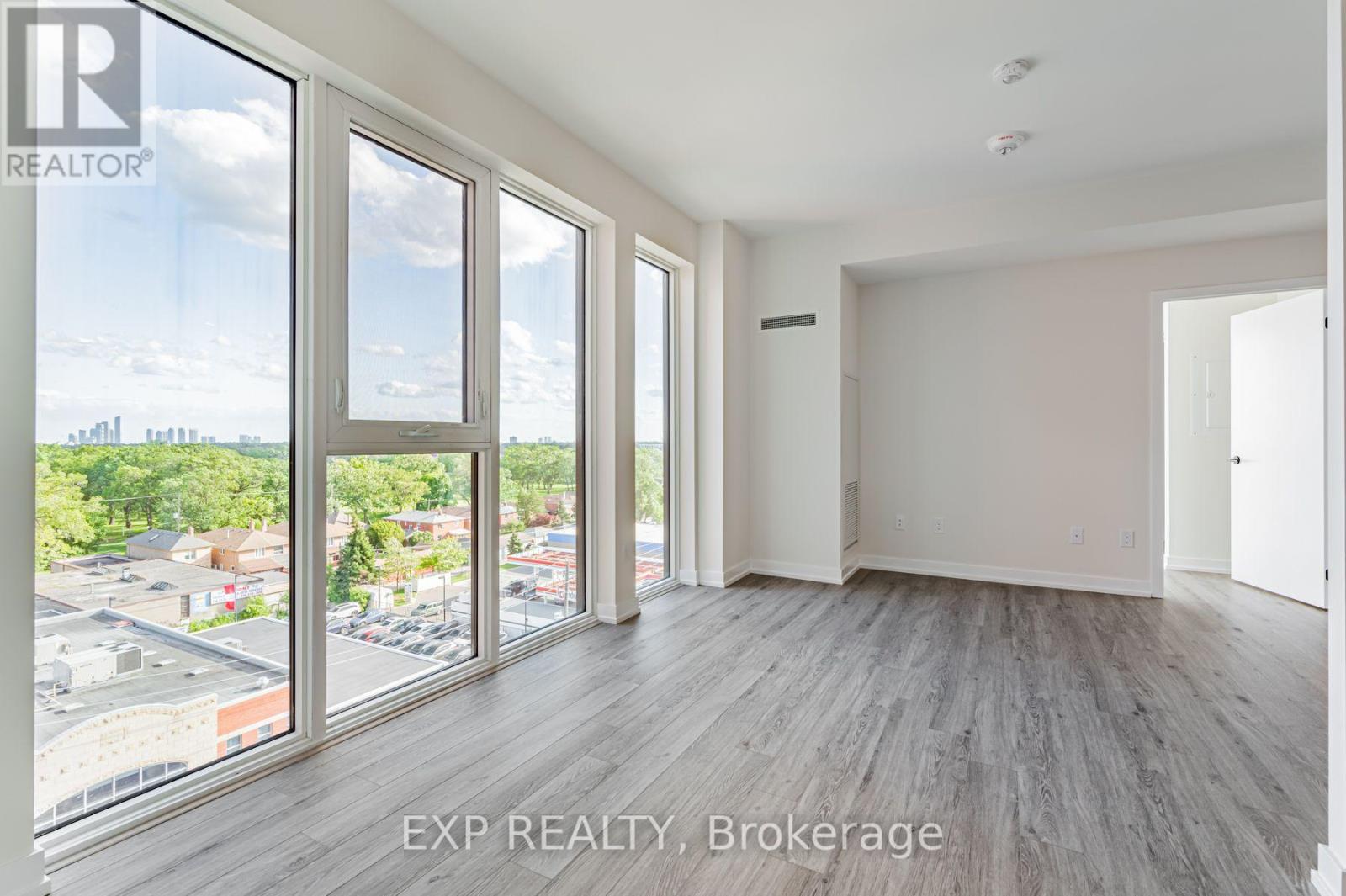 Residential Lease in Toronto (Junction Area) 3