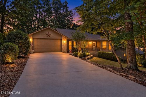 107 Markham Ln, Crossville, TN, 38558-2647 | Card Image