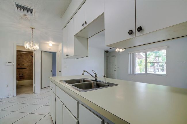 5249 Courtland Rd, House other with 2 bedrooms, 2 bathrooms and null parking in SPRING HILL FL | Image 11