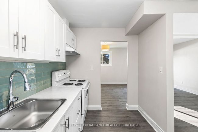 823 Datzell Lane, Condo with 3 bedrooms, 2 bathrooms and 1 parking in Kingston ON | Image 12