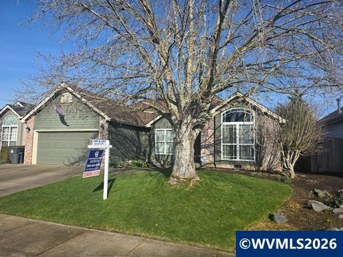 1405 Independence Ave, Woodburn, OR, 97071-7662 | Card Image