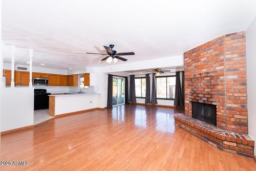 320 E Ellis Dr, Tempe, AZ, 85282-6926 | Card Image